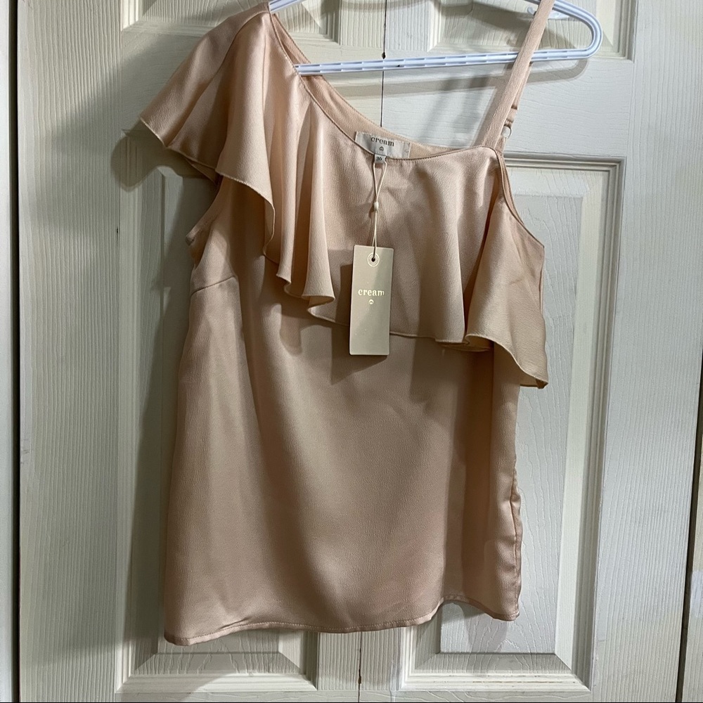 Cream company  Top in Size 36 - Size Small